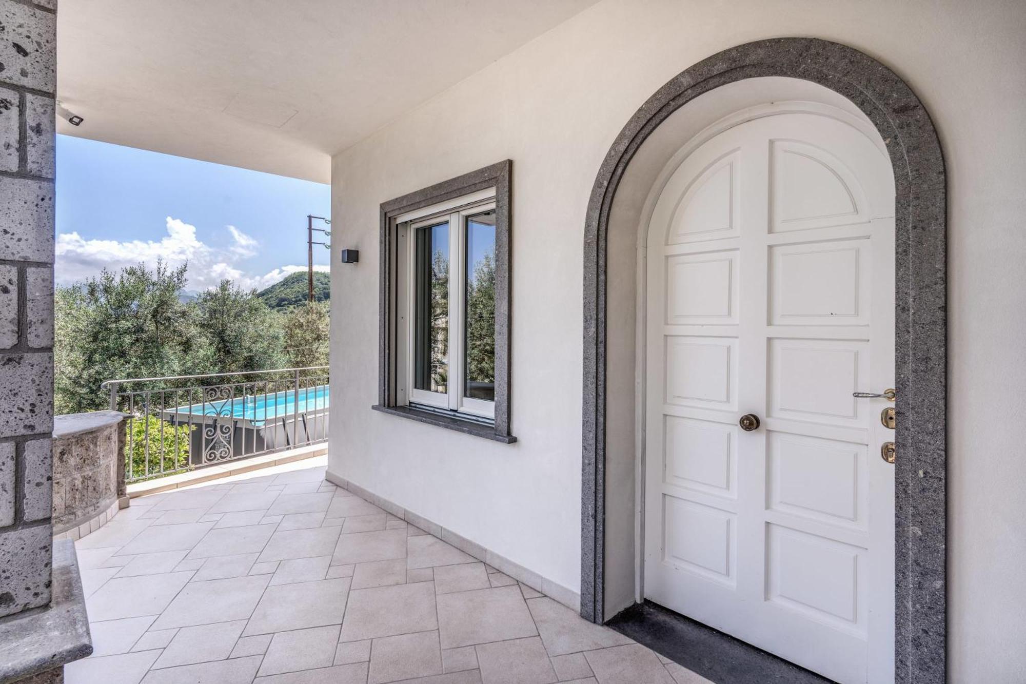Villa Milena Modern Elegance Views And Guest Services Sorrento Kültér fotó