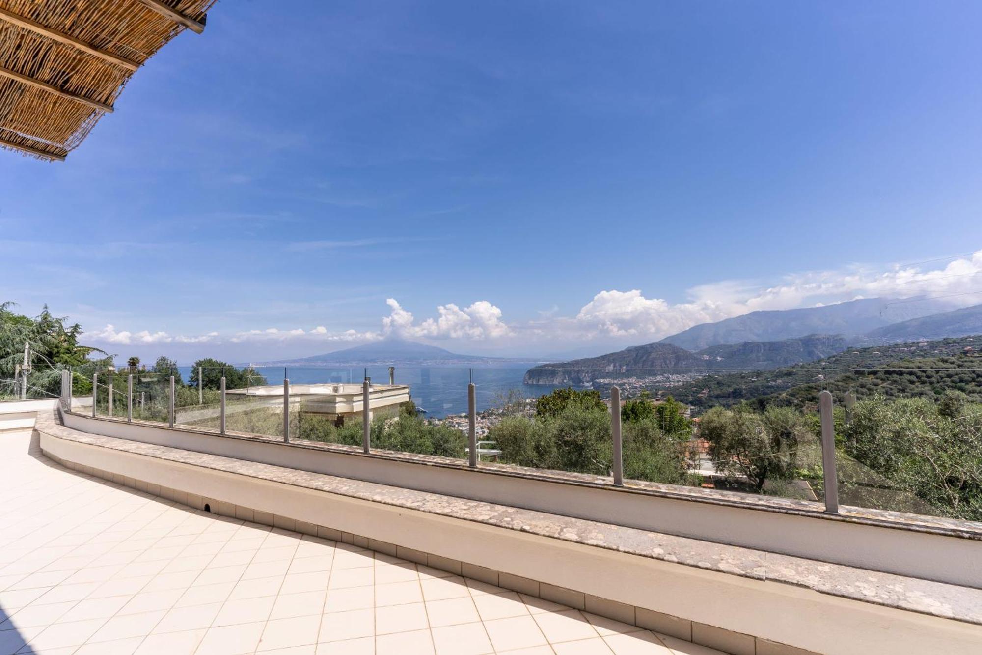 Villa Milena Modern Elegance Views And Guest Services Sorrento Kültér fotó